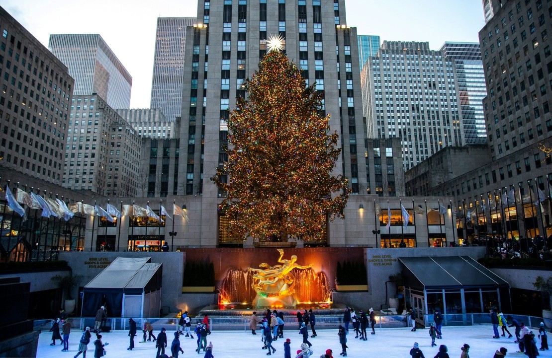 City break à New-York - La patinoire du Rockfeller Center - Amplitudes