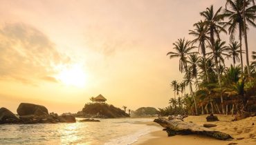 Voyage en Famille au Soleil - Crépuscule Parc Tayrona Colombie - Amplitudes