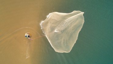 Autotour au Sri Lanka - Un pêcheur sur la plage Hikkaduwa - Amplitudes