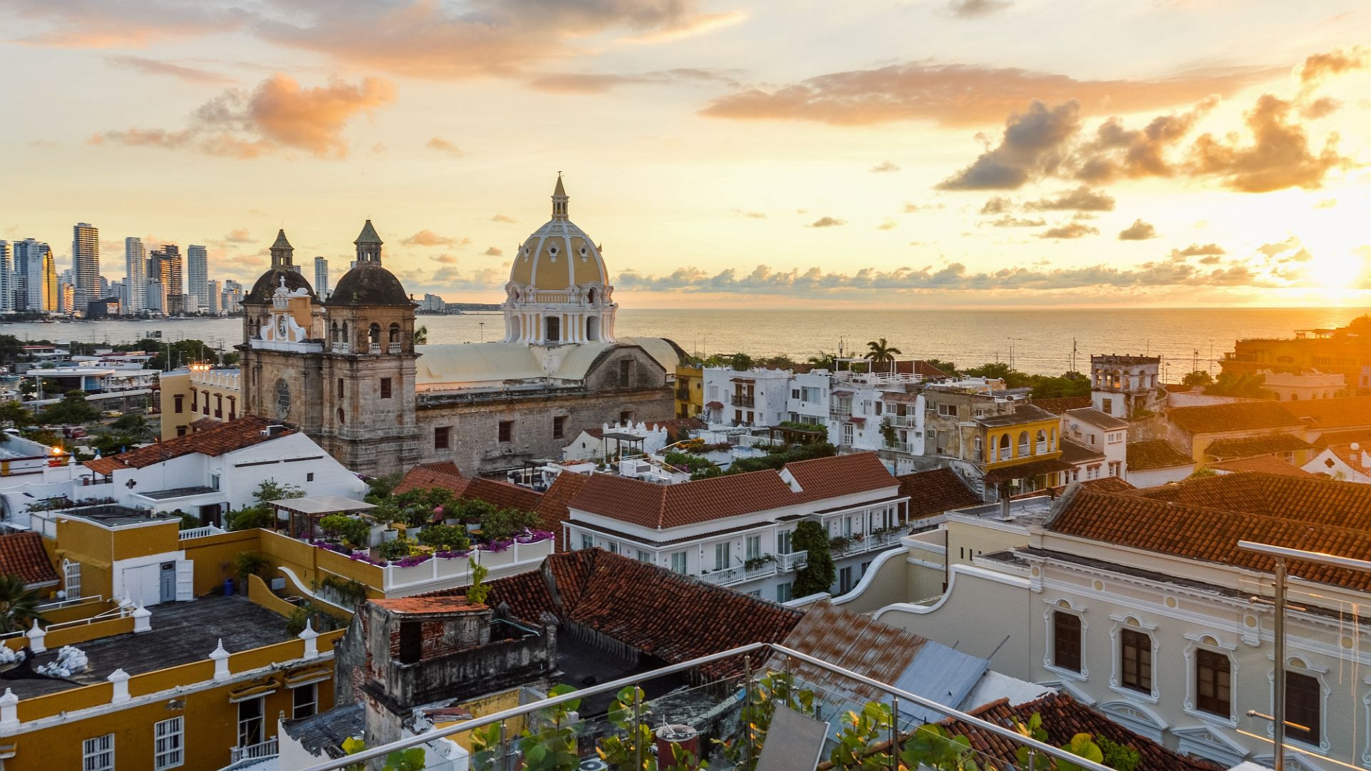 Lune de miel en Colombie - Crépuscule sur Cartagena - Amplitudes