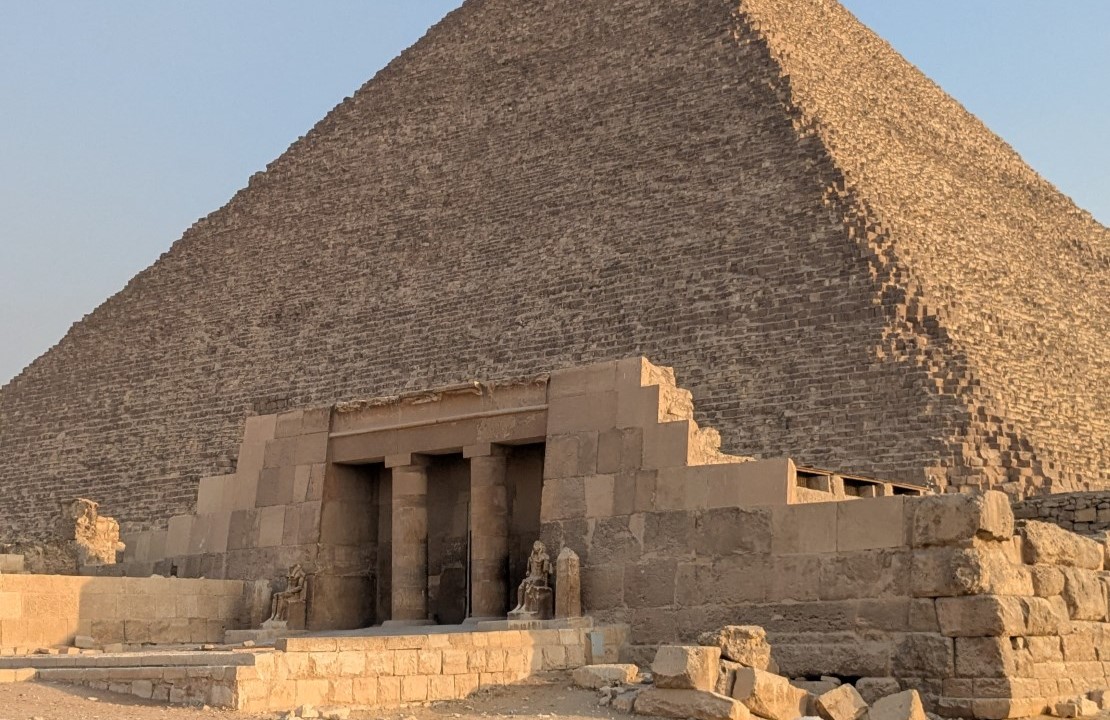 Voyage en Égypte - Visite d'une pyramide pour fêter l'année - Amplitudes