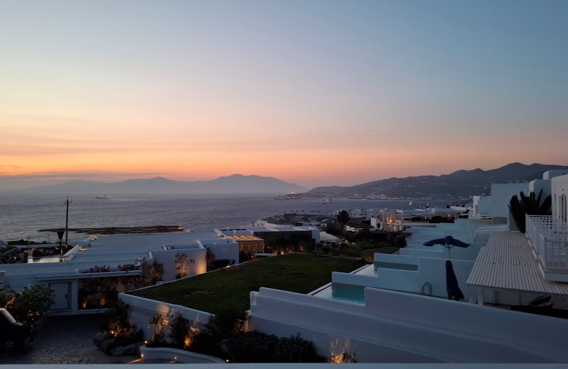 Voyage en Grèce - Un coucher du soleil sur l'île de Mykonos - Amplitudes
