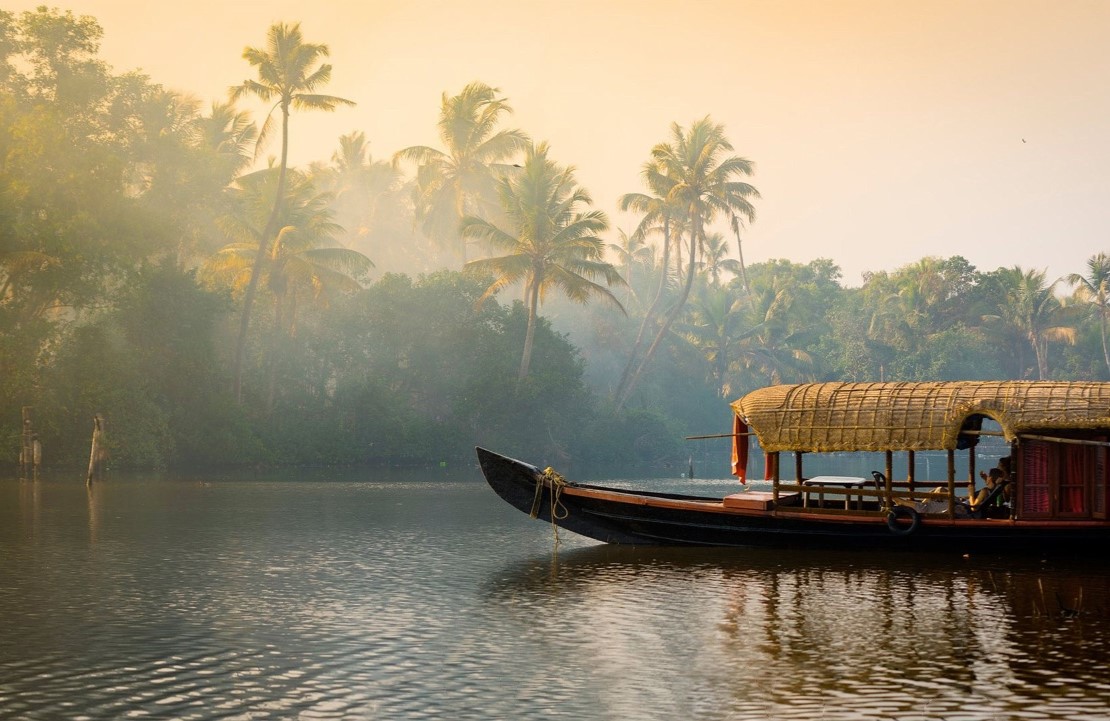 Voyage au Kerala - Un bateau dans les backwaters - Amplitudes