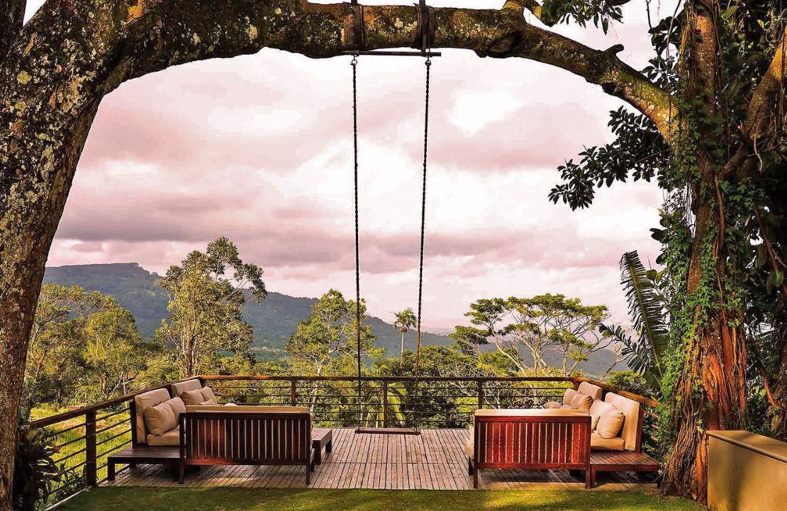 Séjour Kandy - La terrasse du W15 Hanthana, l'un des plus beaux hôtel de luxe du Sri Lanka - Amplitudes