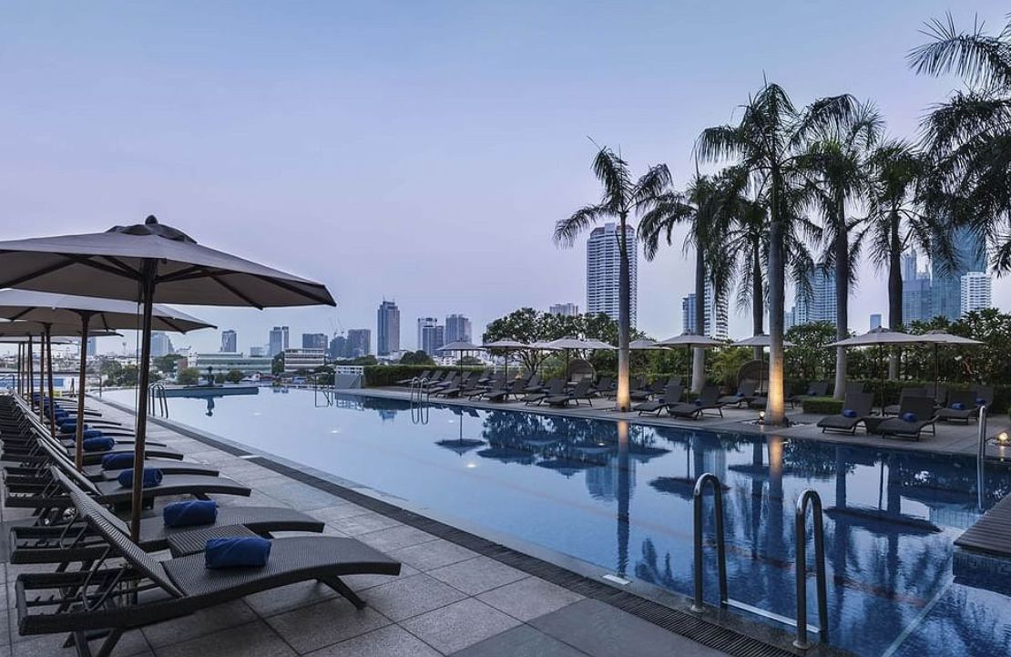 Séjour au Chatrium Riverside Bangkok - piscine extérieure - Amplitudes
