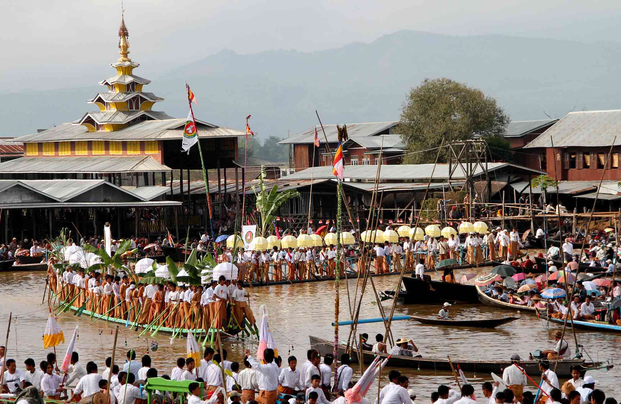 Voyage Birmanie-Myanmar - Fête pêcheurs lac Inle - Amplitudes