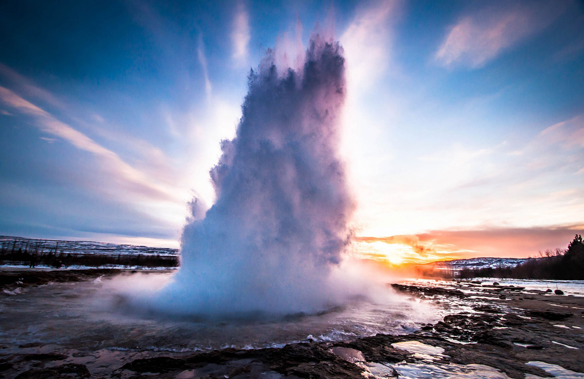 Islande-geyser-Amplitudes