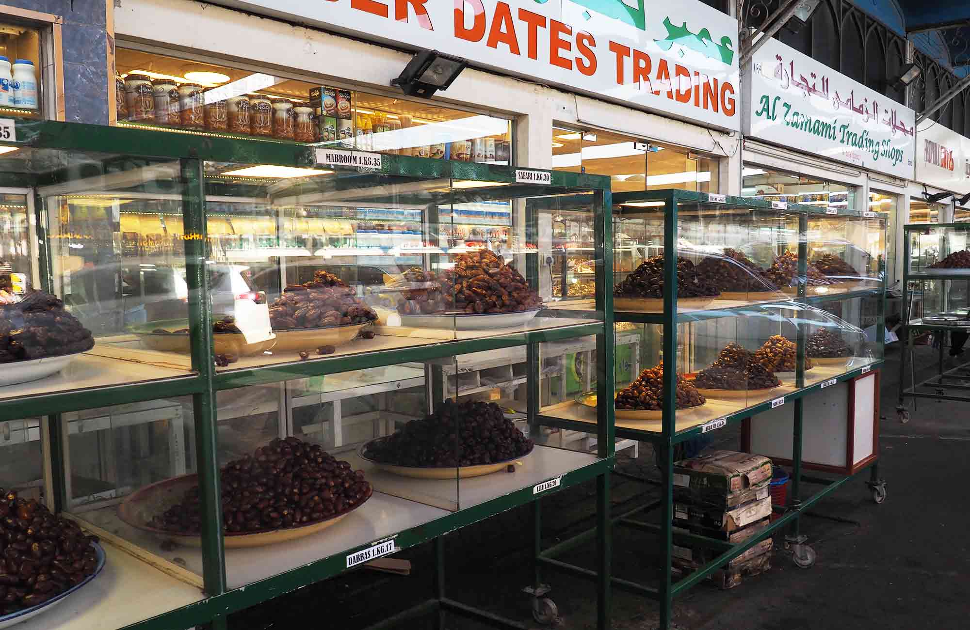 Voyage Abu Dhabi - Marché aux Dates - Amplitudes