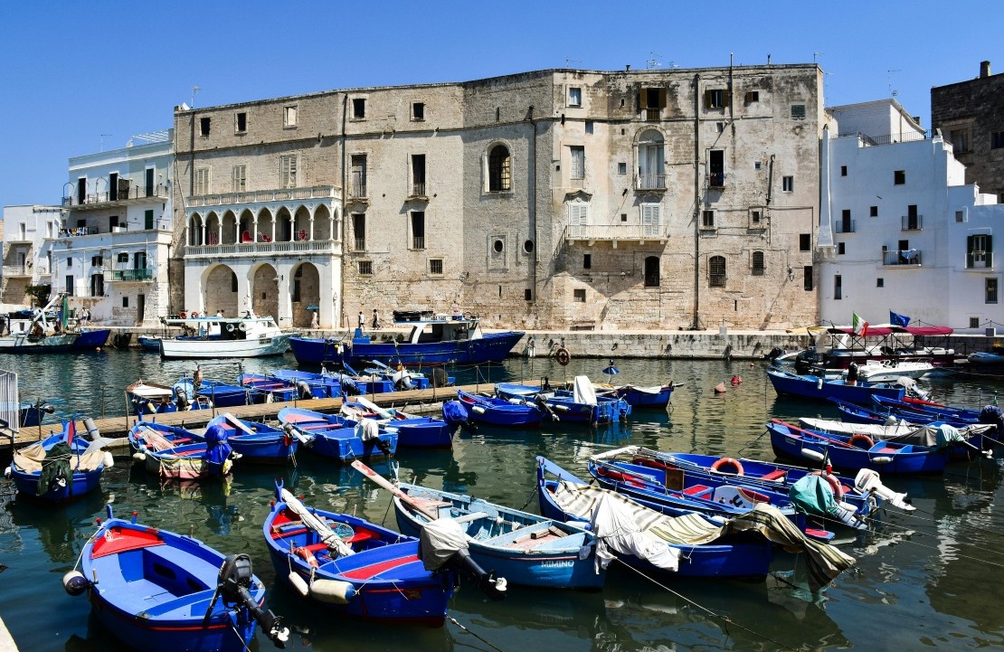 Voyage dans les plus beaux villages des Pouilles - le port de Gallipoli - Amplitudes