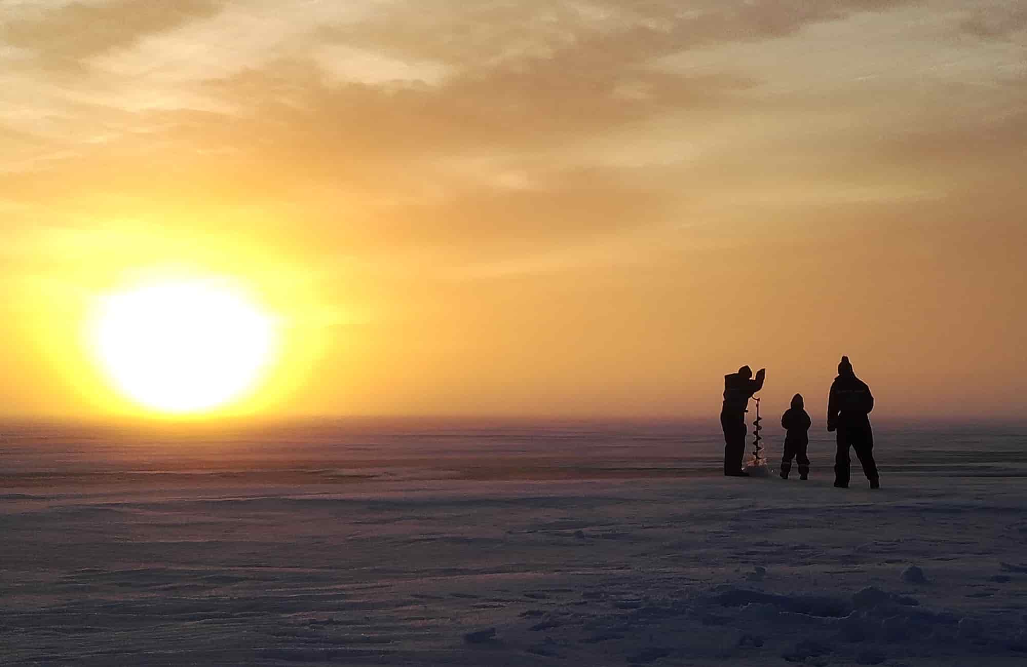 Voyage Laponie - Crédit Brandon Lodge Pêche sur Glace - Amplitudes