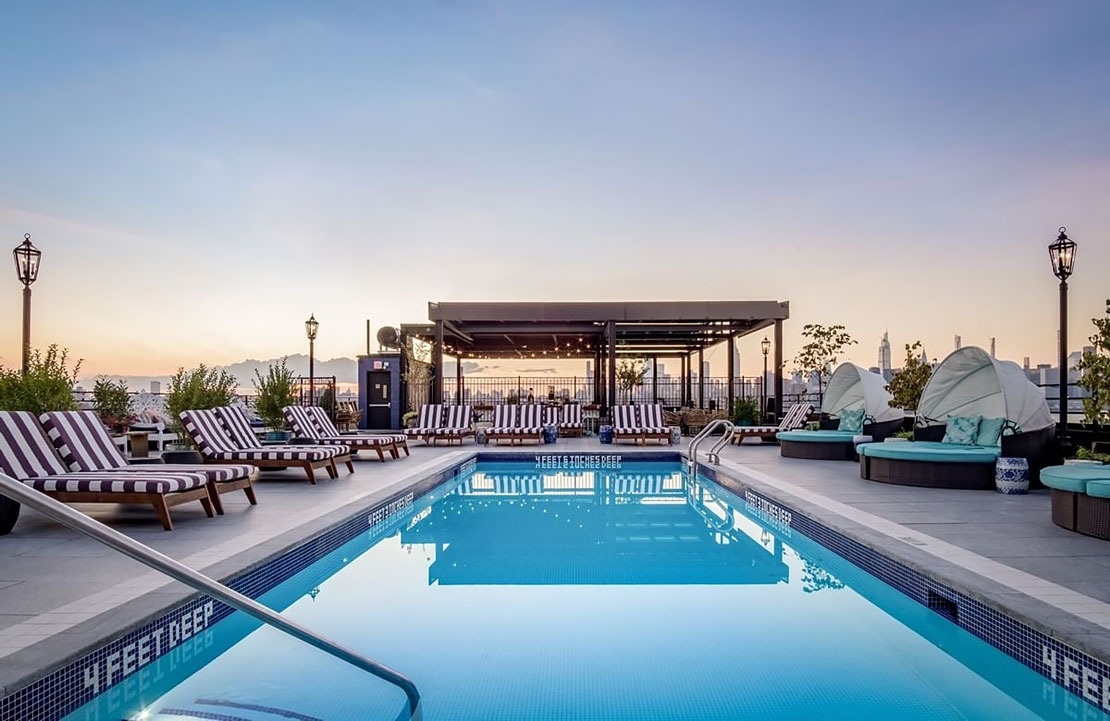 Hôtel New York - Rooftop pool - Amplitudes