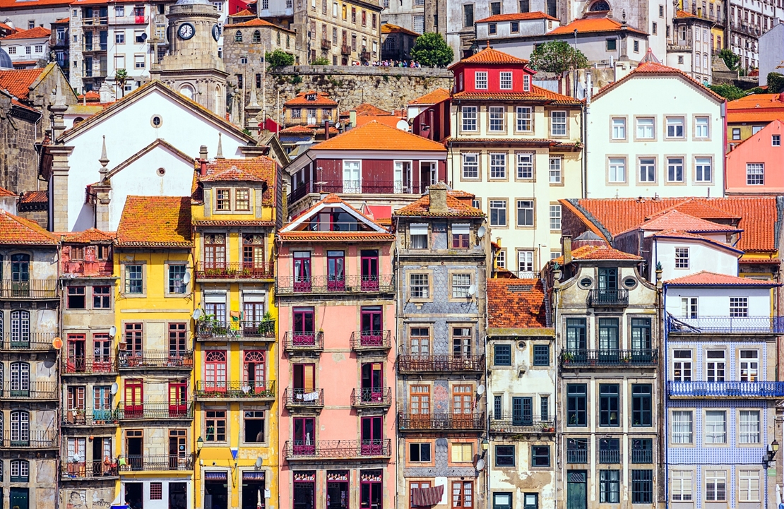 Voyage Porto - Façades colorées de la Ribeira - Amplitudes