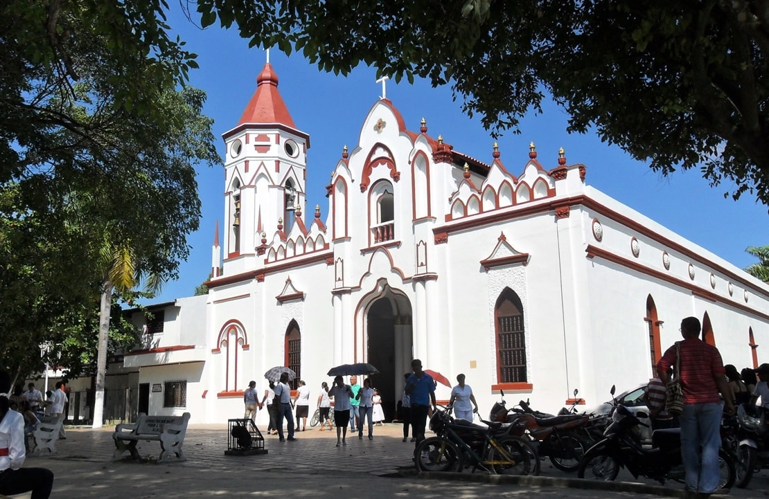 Circuit chauffeur-guide en Colombie - Église d'Aracataca - Amplitudes