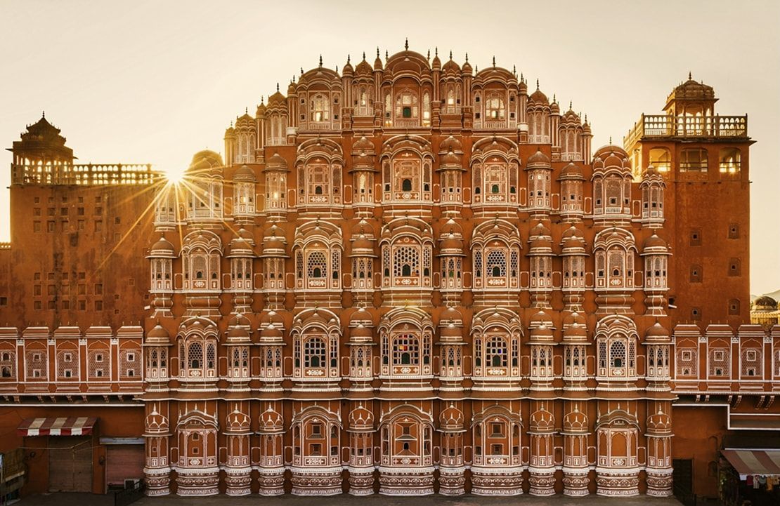 Séjour au Rajasthan - Façade du palais des vents de Jaipur - Amplitudes