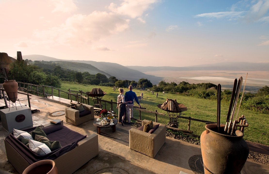 Circuit chauffeur-guide Tanzanie - Terrasse et boma du andBeyond Ngorongoro Crater - Amplitudes