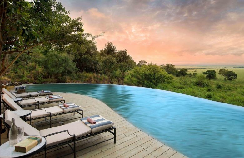 Voyage en famille au Kenya - La piscine du lodge de luxe andBeyond Bateleur Camp, l'un des plus beaux lodges du Kenya -Amplitudes