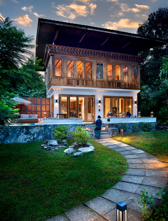 Séjour au Bhoutan - La façade de la villa familiale andBeyond - Amplitudes