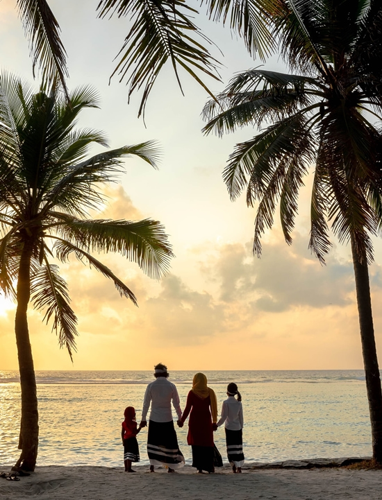 Voyage en famille aux Maldives - Une famille entre vagues et palmiers - Amplitudes