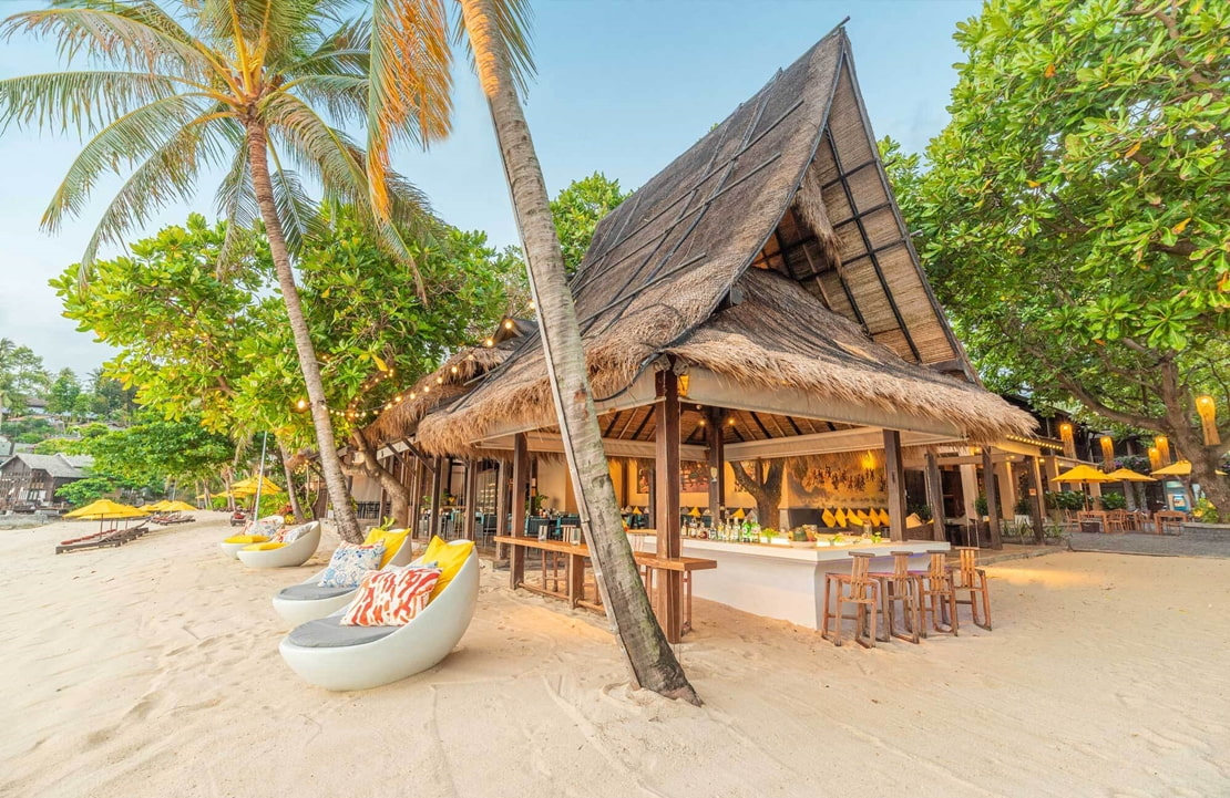 Séjour balnéaire à Koh Phangan - Le beach club du Buri Rasa Phangan - Amplitudes