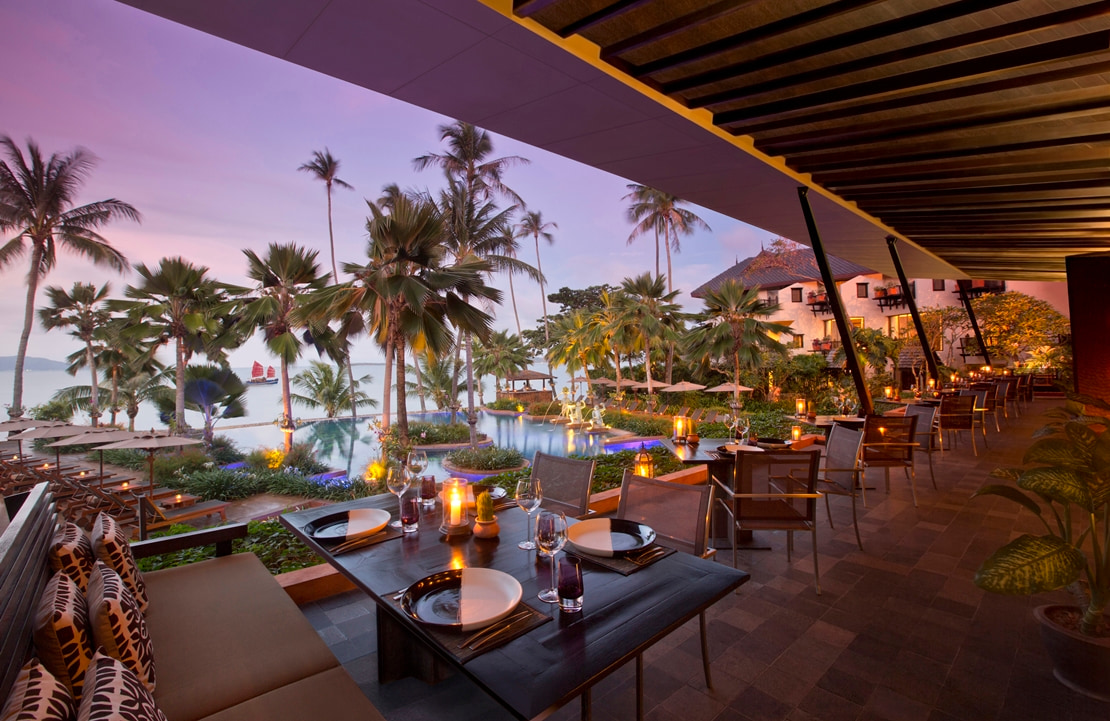 Séjour en Thaïlande - La terrasse de l'Anantara Bophut à Koh Samui, l'une des plus belles îles de Thaïlande - Amplitudes