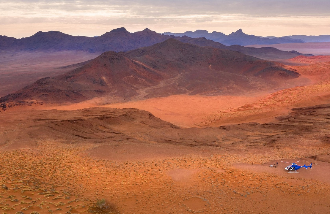 Voyage sur mesure dans le parc national du Namib-Naukluft - Une balade en hélicoptère au-dessus des montagnes - Amplitudes