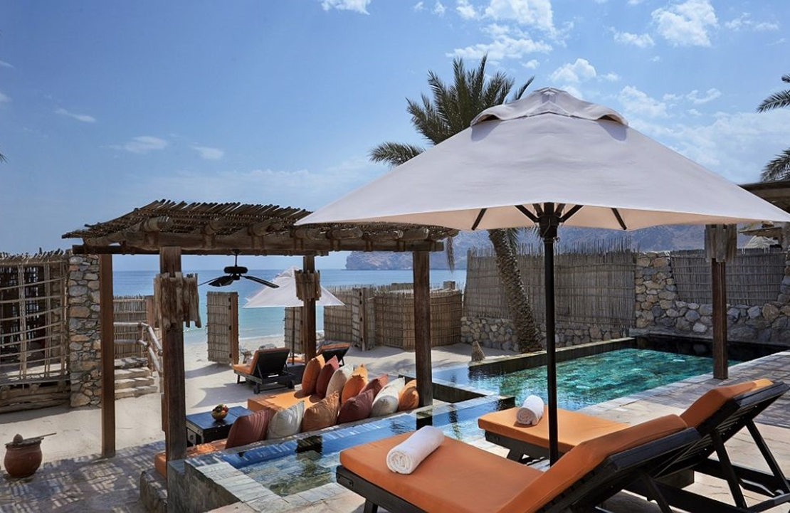 Séjour balnéaire sur la péninsule de Musandam - La terrasse de votre villa au Six Senses Zighy Bay - Amplitudes