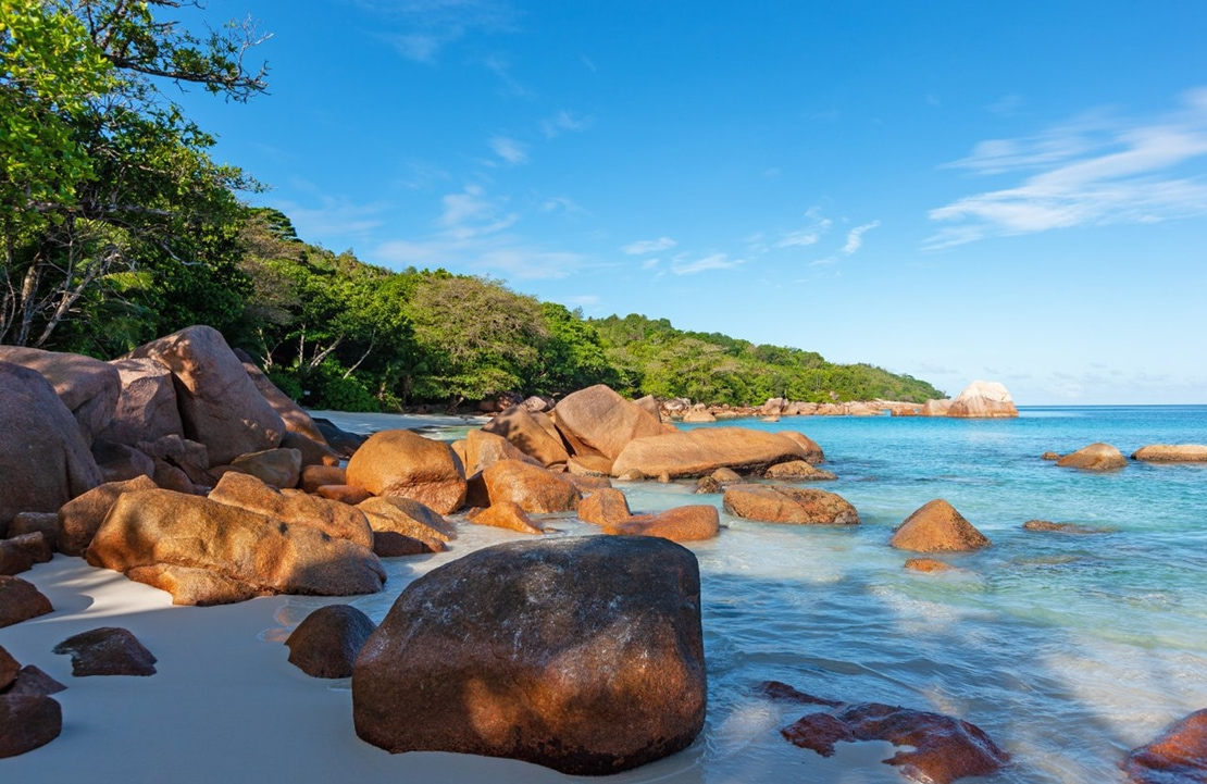 Séjour de luxe sur Praslin - La plage secrète d'Anse Lazio - Amplitudes