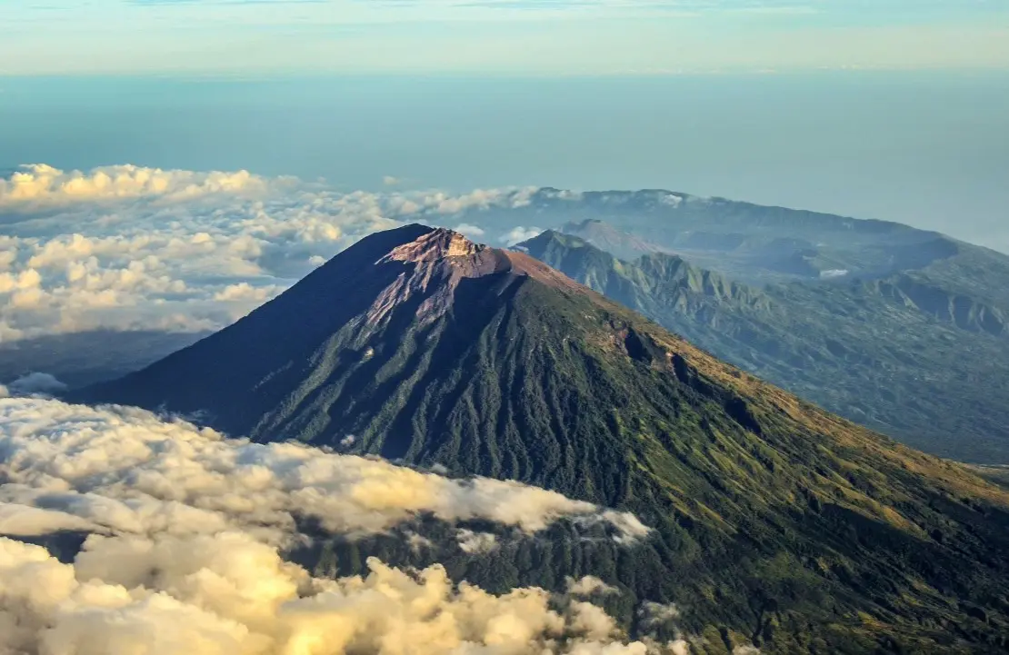 Voyage combiné en Indonésie - Les volcans au-dessus des nuages - Amplitudes