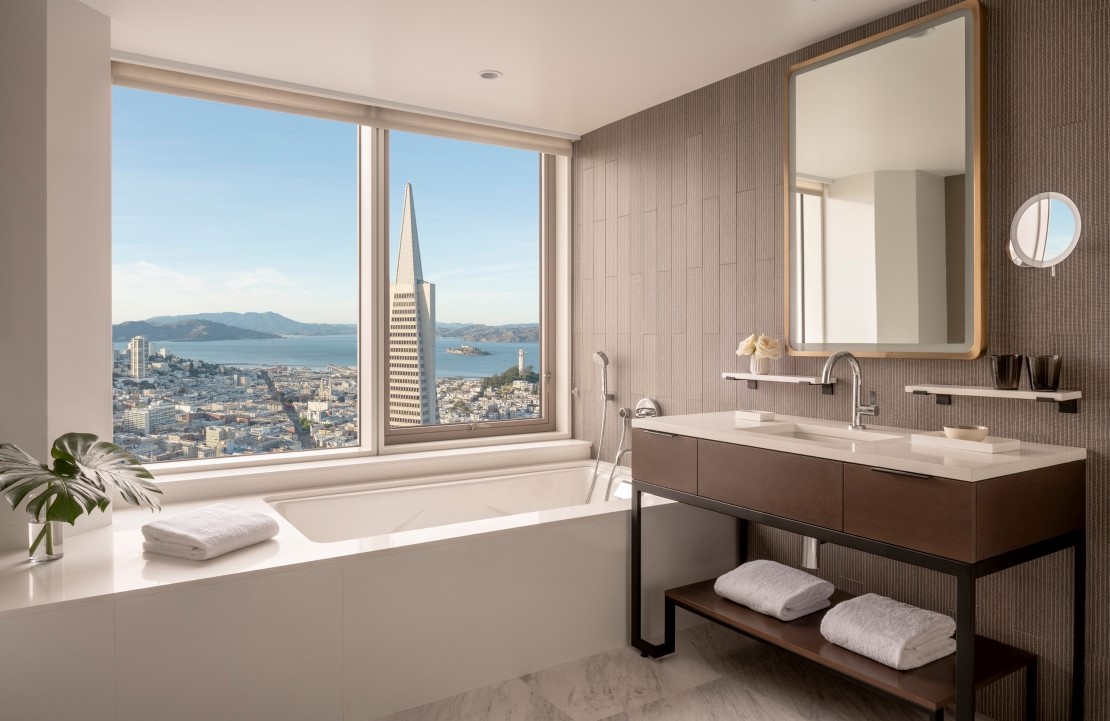 Séjour en hôtel famille San Francisco - Un moment de détente au Four Seasons Hotel San Francisco at Embarcadero. - Amplitudes