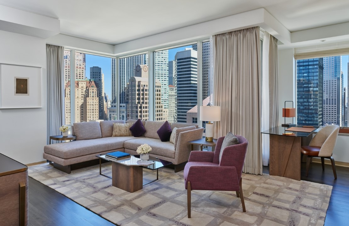 Adresse familiale San Francisco - Contemplez les gratte-ciels depuis le salon de votre chambre au St. Regis San Francisco. -Amplitudes