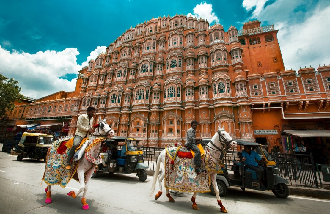 Une après-midi en Inde - Le palais des Vents au Rajasthan - Amplitudes
