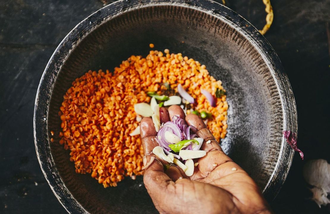 Voyage à la carte au Sri Lanka - préparation d'un plat traditionnel - Amplitudes