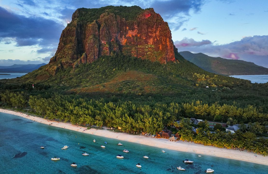 Lune de miel à l'île Maurice - Montagne du Morne Barbant - Amplitudes