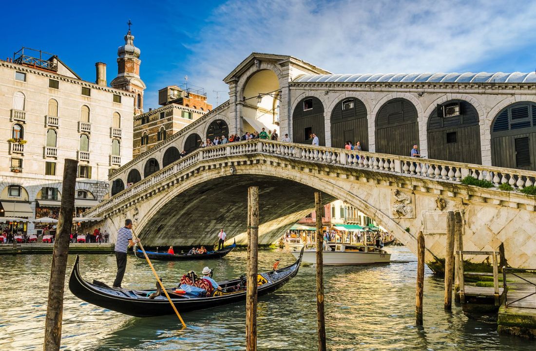 Voyage en amoureux à Venise - pont du Rialto - Amplitudes