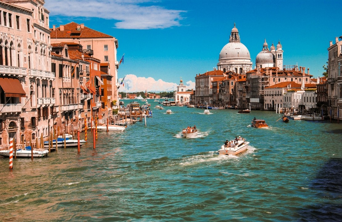 Voyage en amoureux en Italie - Les canaux de Venise - Amplitudes