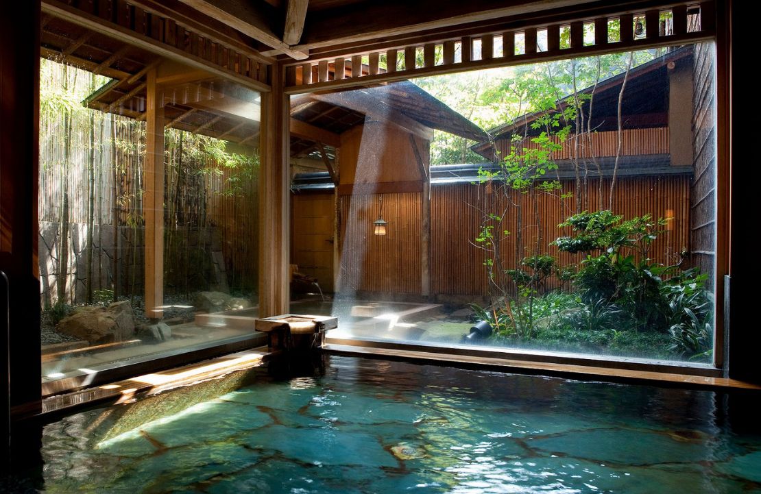 Séjour au Nishimuraya Honkan - onsen – Amplitudes