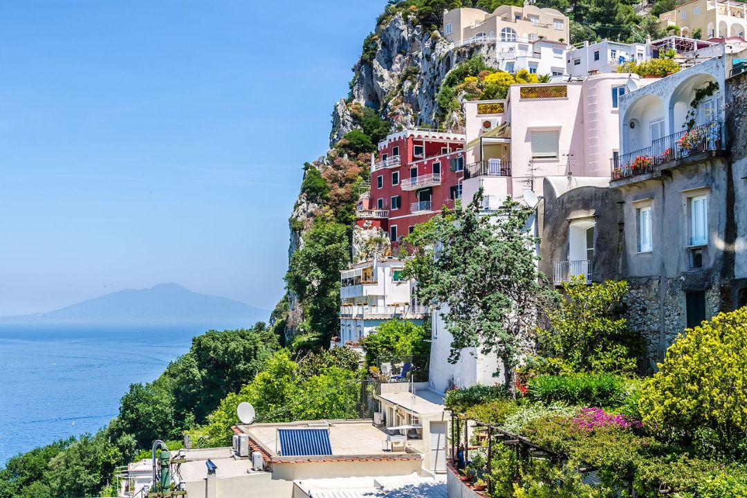 Voyage de luxe à Capri - vue sur les falaises – Amplitudes