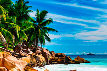 découvrir_seychelles_sejour_sur_mesure_voyager_sur_l'île_au_bord_de_l'ocean_indien