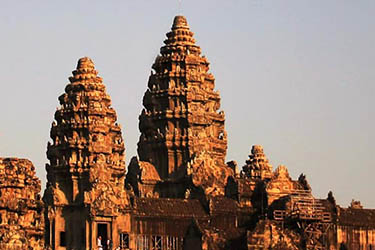 partir_en_asie_voyager_au_cambodge_visiter_angkor_wat_siem_reap-moines
