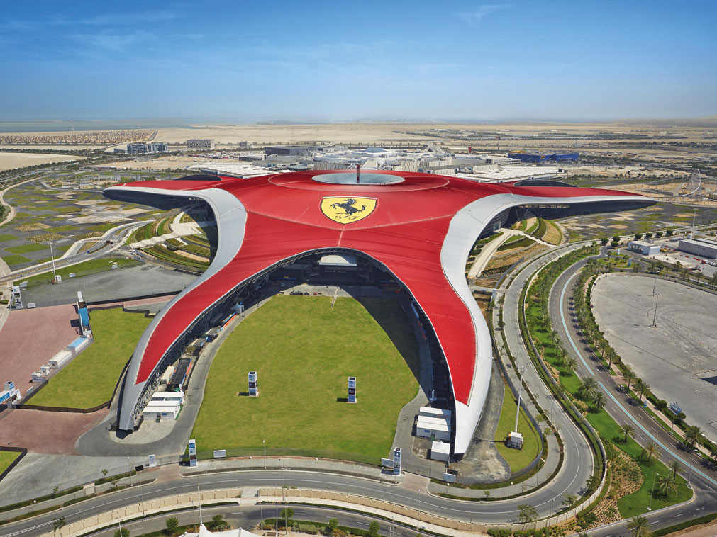 ferrari_world_abu_dhabi_voyager_visiter_sejour