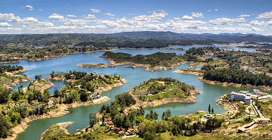 Panorama de Guatapé en Colombie