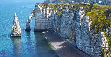 Les falaises d'Etretat en Normandie - France