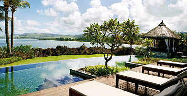 Shanti Maurice Resort & Spa - Espace terrasse avec piscine de la suite présidentielle