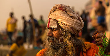 Inde - Portrait d'un moine saadhu à Varanasi