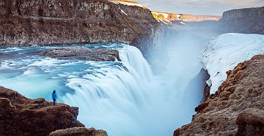 Islande - Vue sur la cascade Gullfoss dans le canyon Hvita