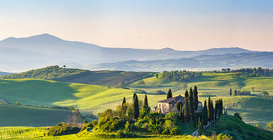 Toscane - Sur les prairies de la région italienne