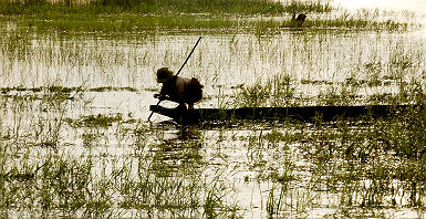 Pêcheur au Lak Lake - Vietnam