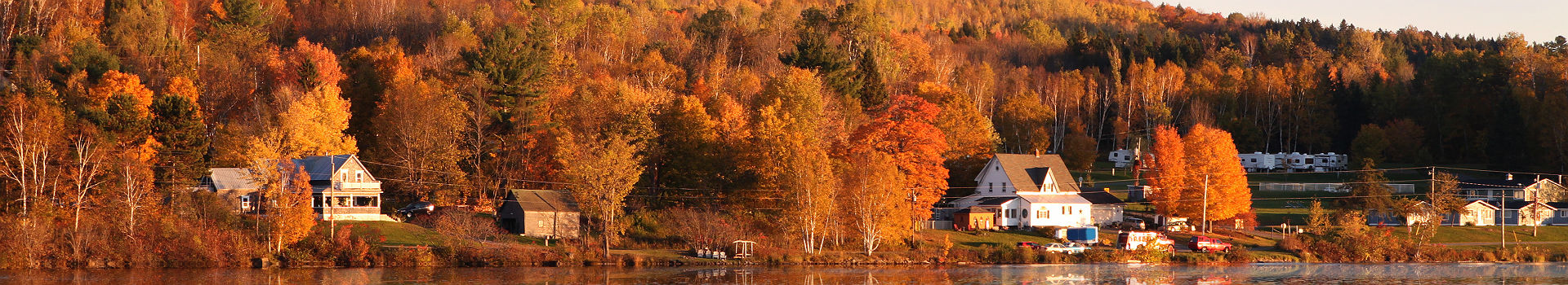 Rivière Saint John au Nouveau-Brunswick en automne - Canada