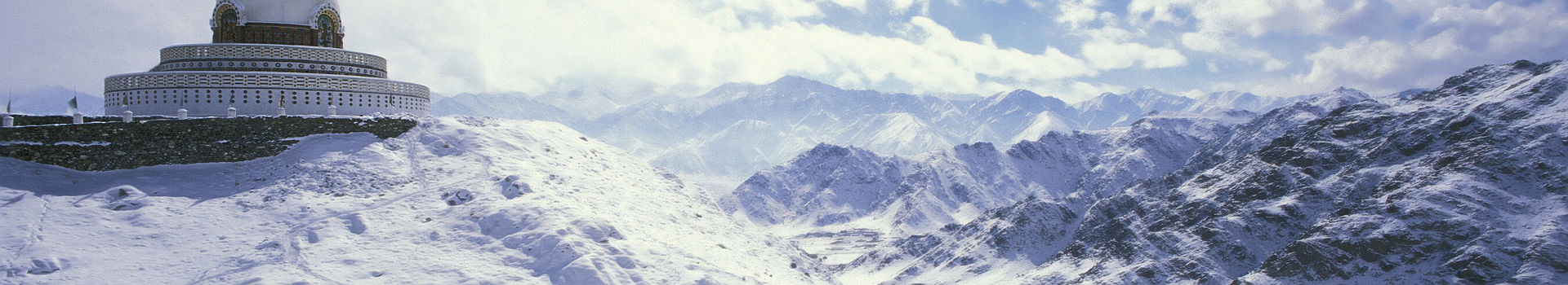 Stupa dans la montagne au Ladakh - Inde