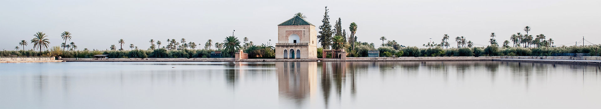 Pavillon du jardin Menara à Marrakech, au Maroc